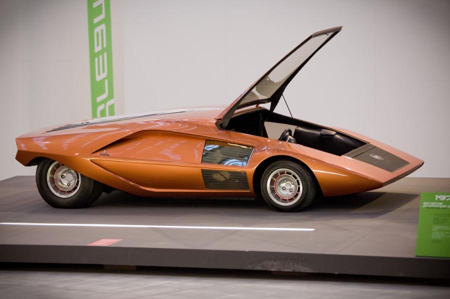  Lancia Stratos Zero Concept 1970 года  (фото 36 из 97)